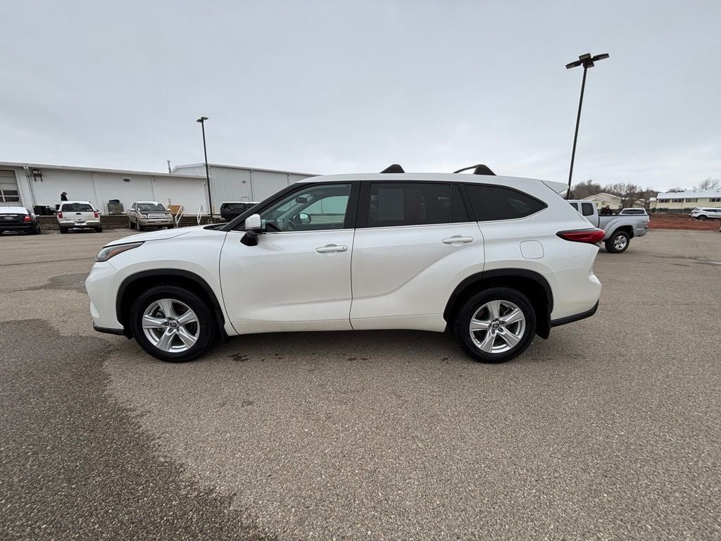 2020 Toyota Highlander LE