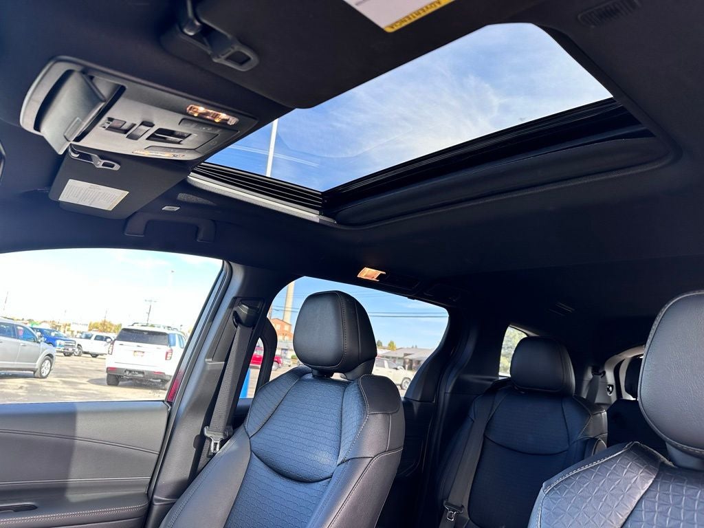 2025 Toyota Sienna Base