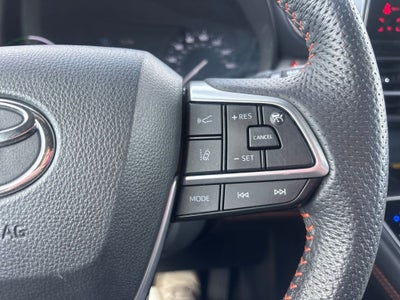 2022 Toyota Sienna XSE 7 Passenger