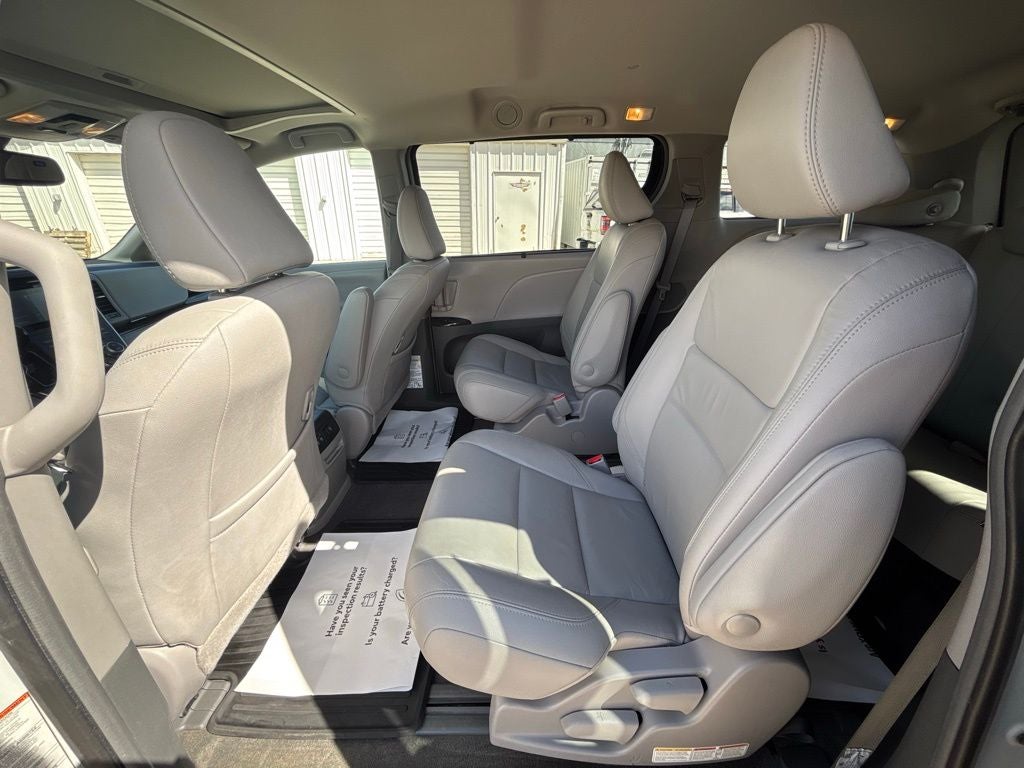 2018 Toyota Sienna XLE 7 Passenger