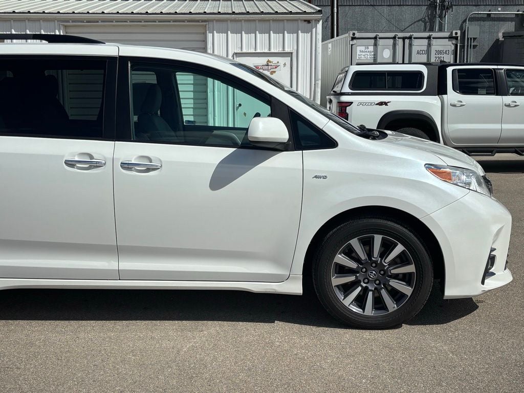2018 Toyota Sienna XLE 7 Passenger