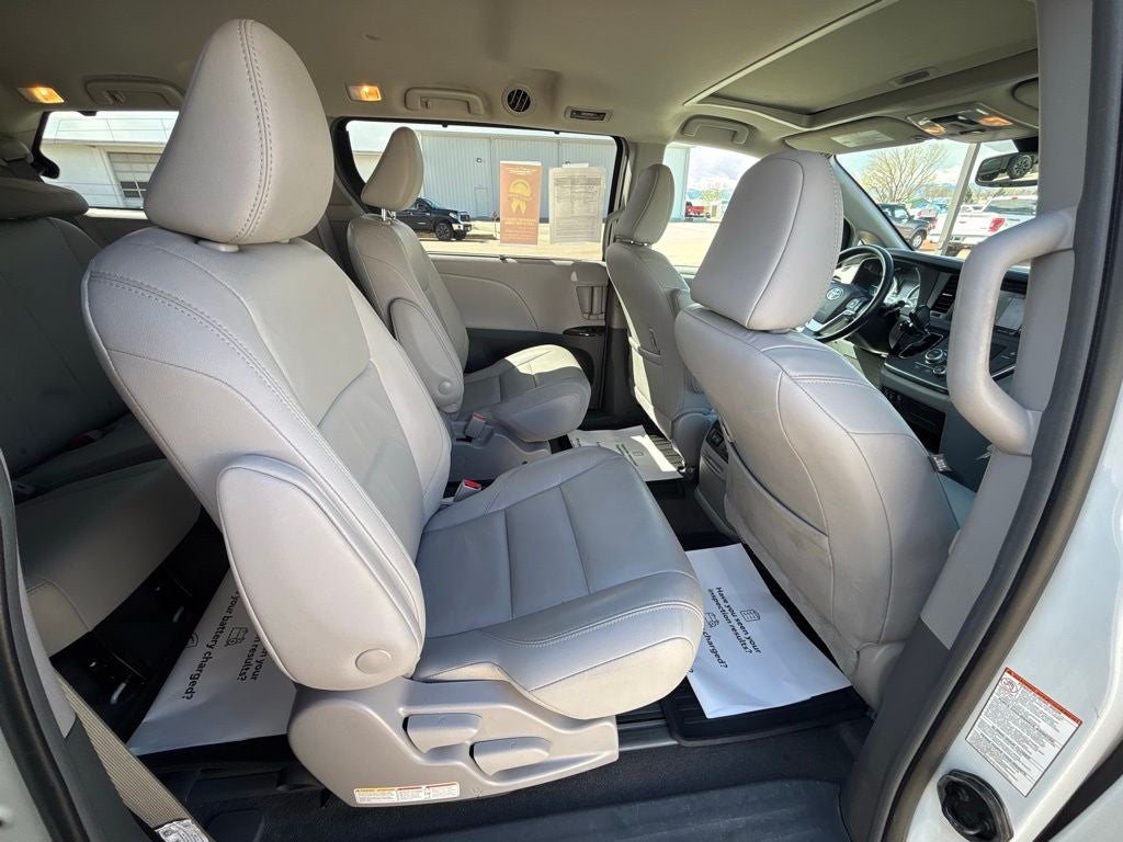 2018 Toyota Sienna XLE 7 Passenger