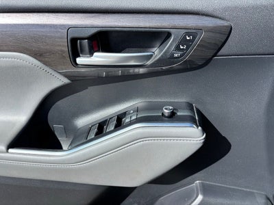 2021 Toyota Highlander Hybrid Platinum