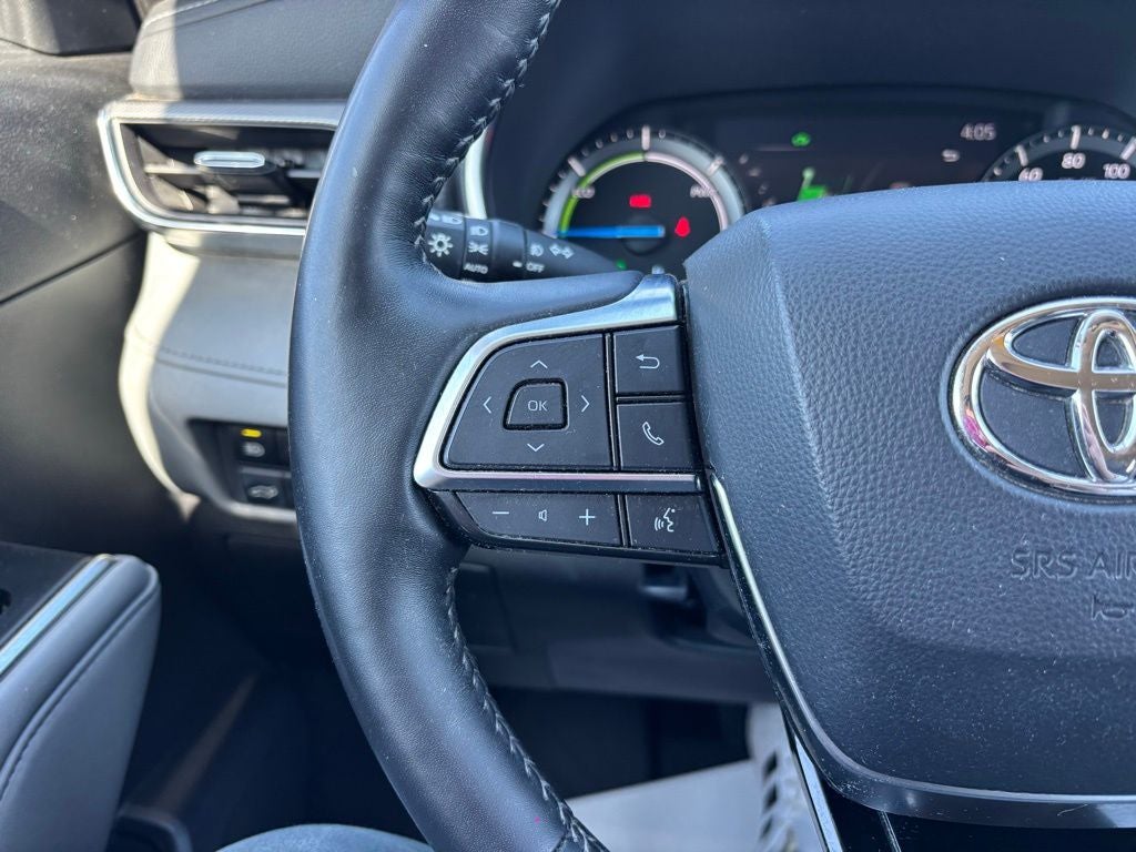 2021 Toyota Highlander Hybrid Platinum