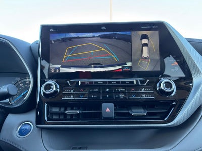 2021 Toyota Highlander Hybrid Platinum