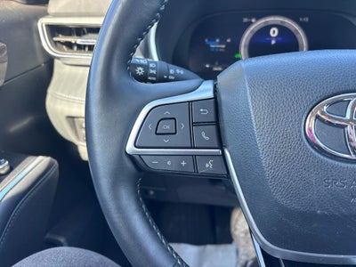 2023 Toyota Highlander Hybrid Platinum