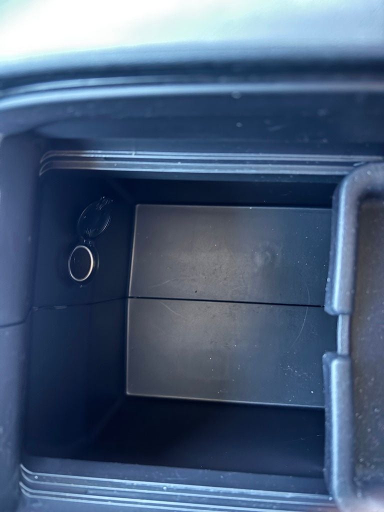 2023 Toyota Highlander Hybrid Platinum