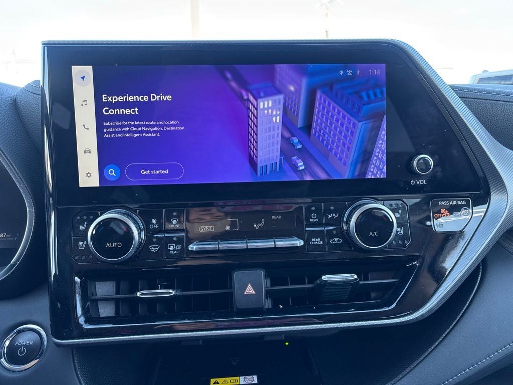 2023 Toyota Highlander Hybrid Platinum