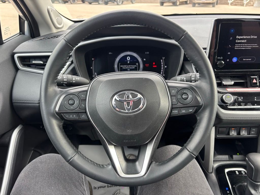 2024 Toyota Corolla Cross XLE