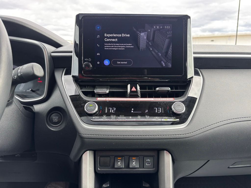 2024 Toyota Corolla Cross XLE