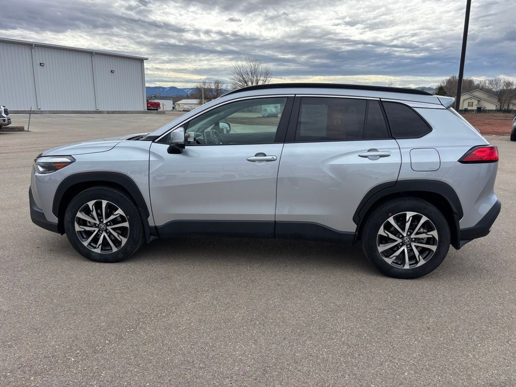 2024 Toyota Corolla Cross XLE