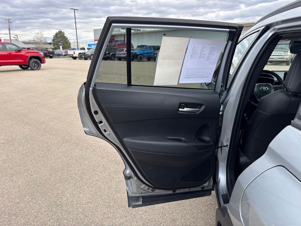 2024 Toyota Corolla Cross XLE