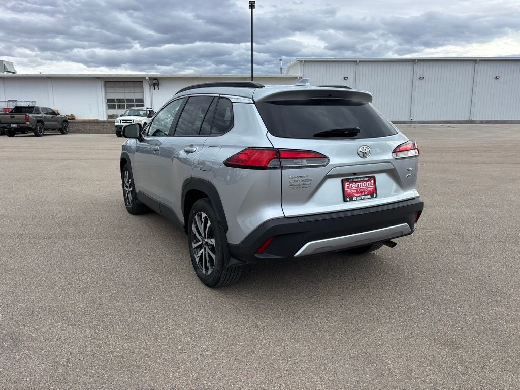 2024 Toyota Corolla Cross XLE