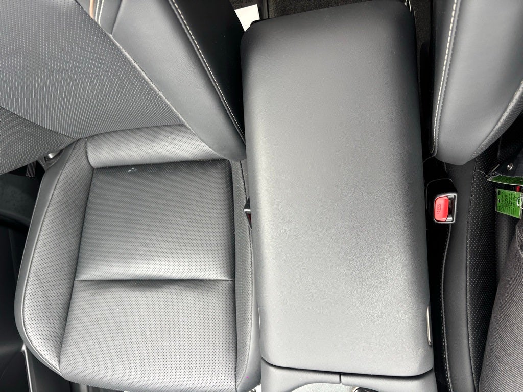 2025 Toyota Crown Signia Limited