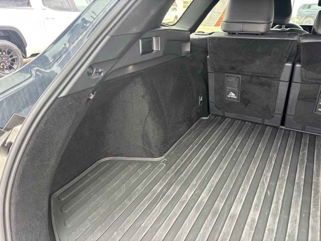 2025 Toyota Crown Signia Limited