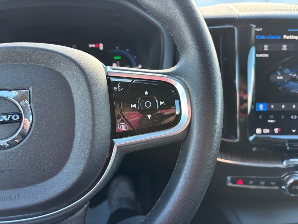 2023 Volvo XC60 Recharge Plug-In Hybrid Ultimate