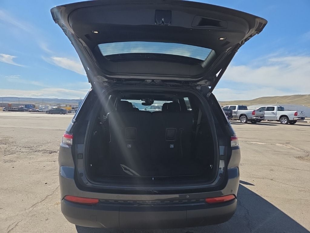 2023 Jeep Grand Cherokee L Altitude X