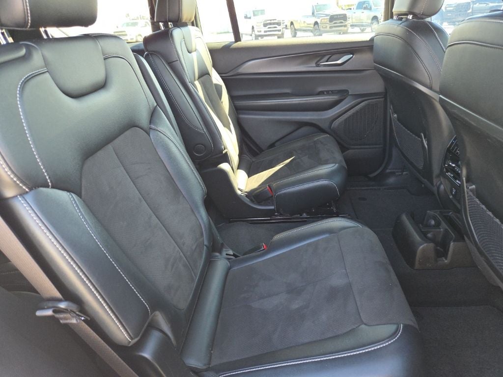 2023 Jeep Grand Cherokee L Altitude X