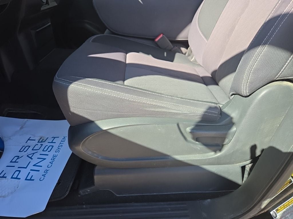 2022 Nissan Titan SV