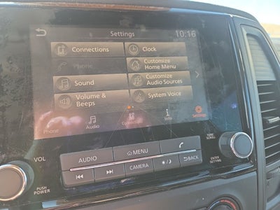 2022 Nissan Titan SV