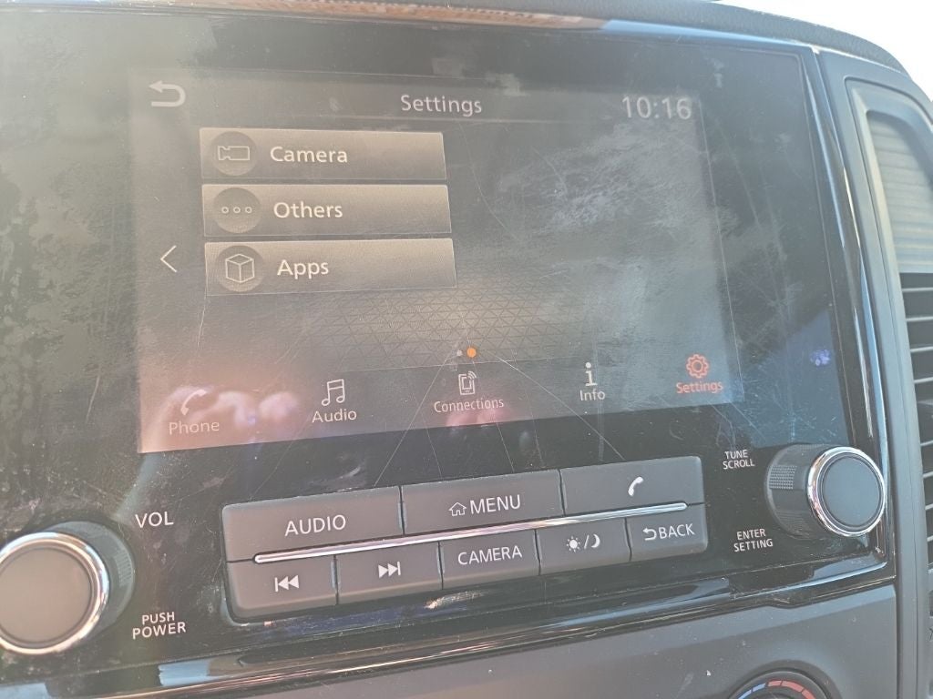 2022 Nissan Titan SV