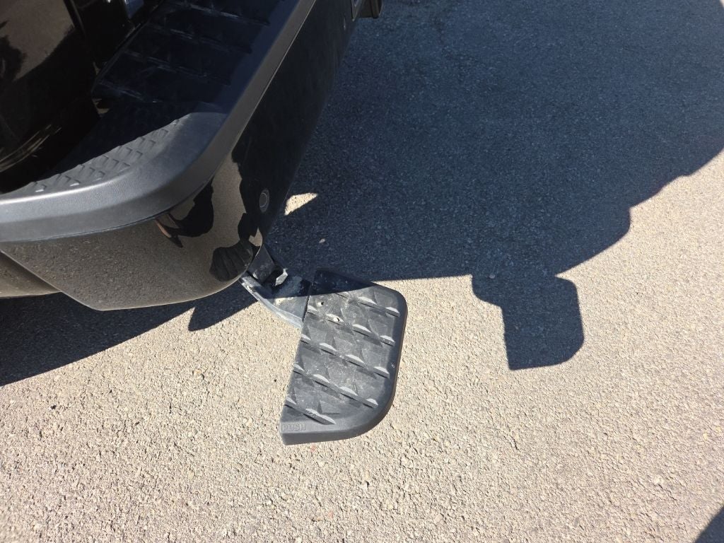 2022 Nissan Titan SV