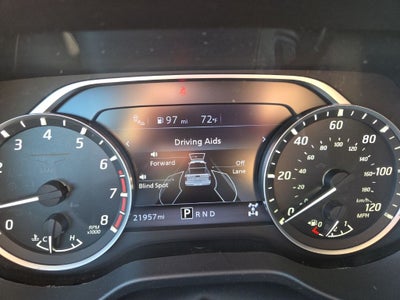 2022 Nissan Titan SV