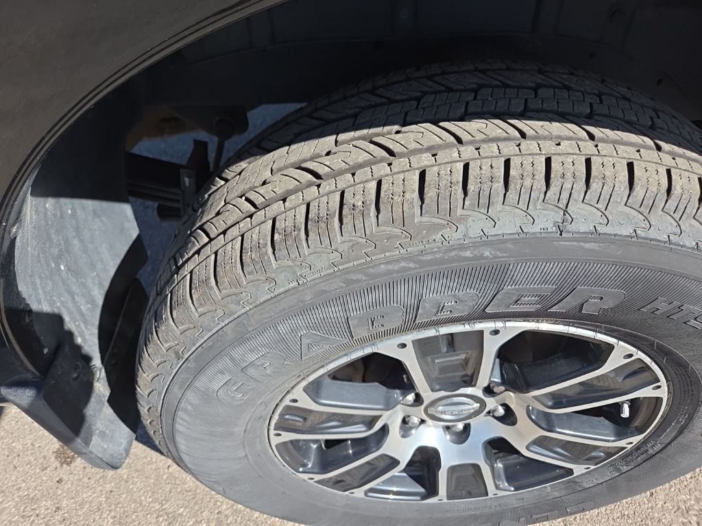 2022 Nissan Titan SV