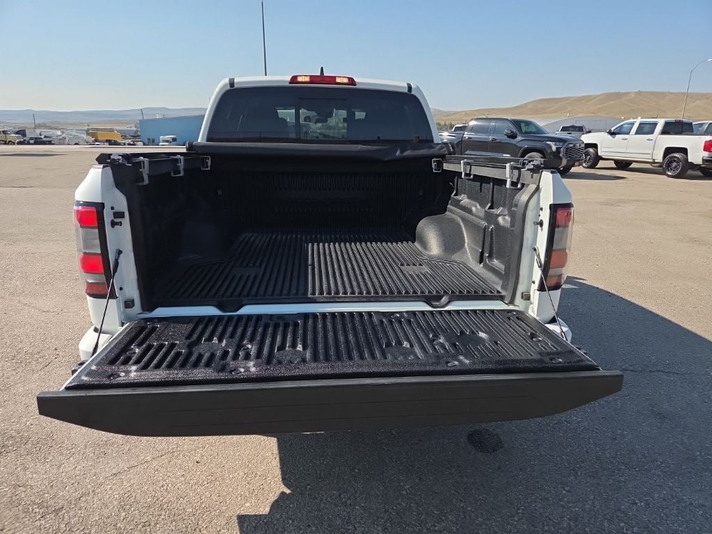 2025 Nissan Frontier SV