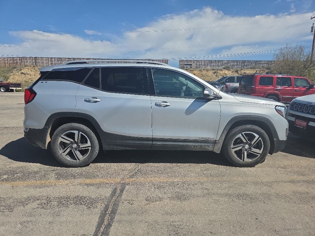 2020 GMC Terrain SLT