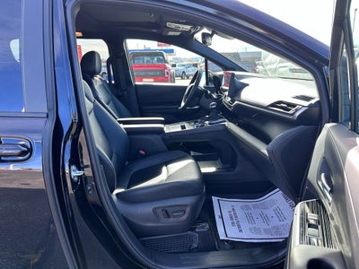 2025 Toyota Sienna XLE AWD