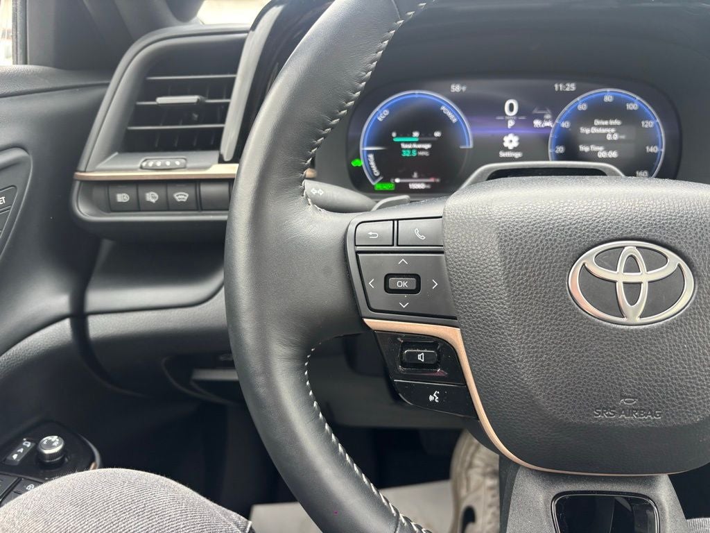 2025 Toyota Crown Signia Limited