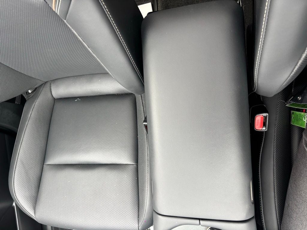 2025 Toyota Crown Signia Limited