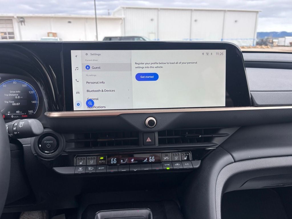 2025 Toyota Crown Signia Limited