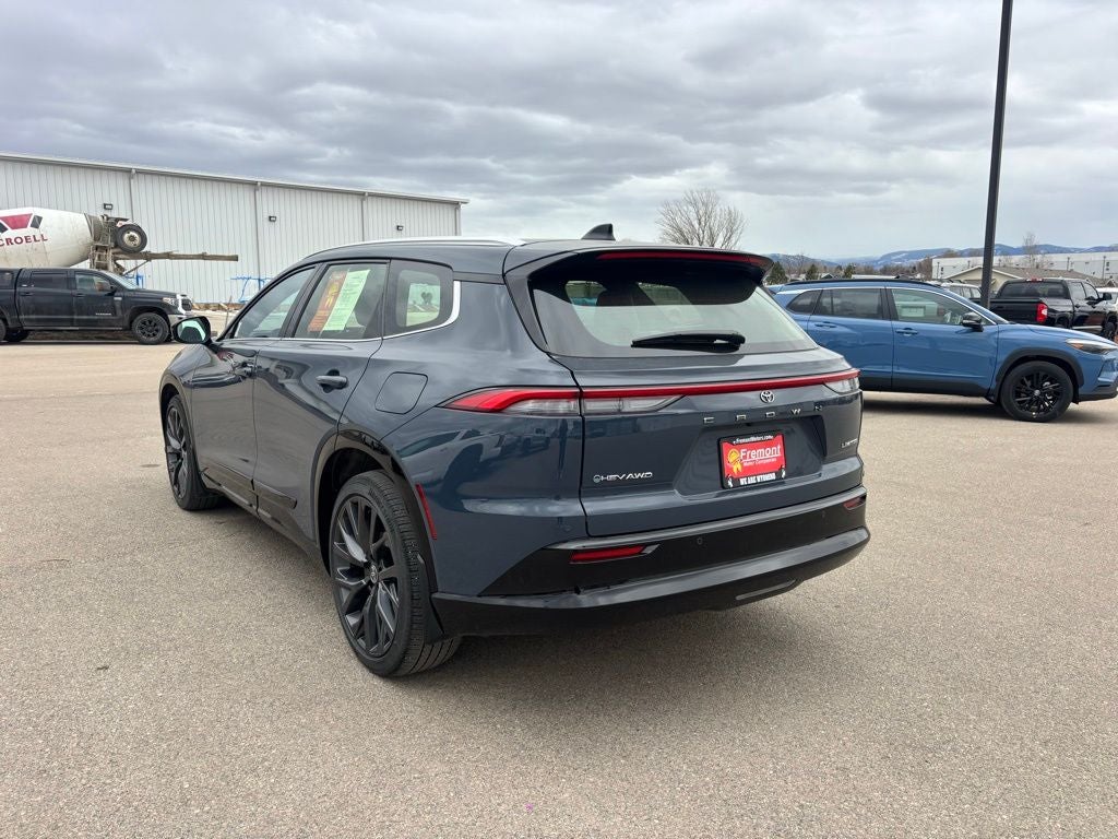 2025 Toyota Crown Signia Limited