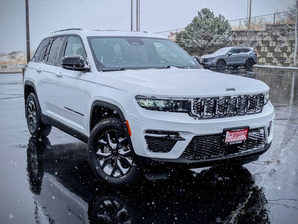 2025 Jeep Grand Cherokee Altitude X 4X4