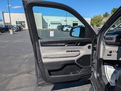 2023 Jeep Wagoneer Base 4x4