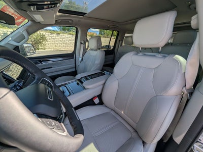 2023 Jeep Wagoneer Base 4x4