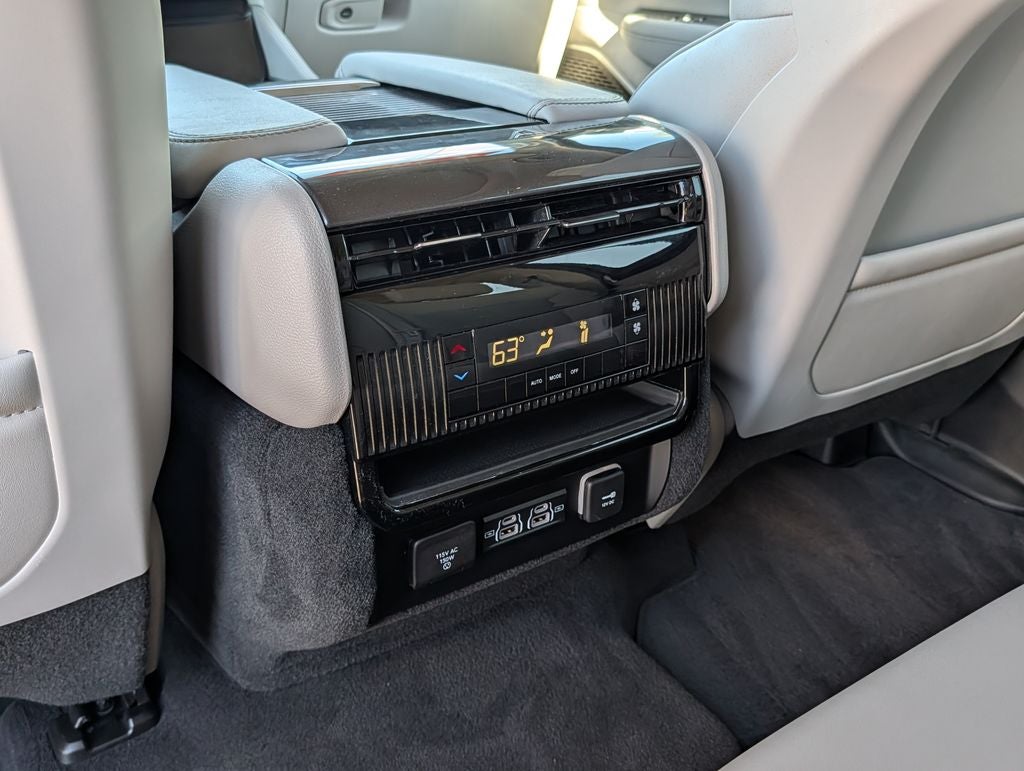 2023 Jeep Wagoneer Base 4x4