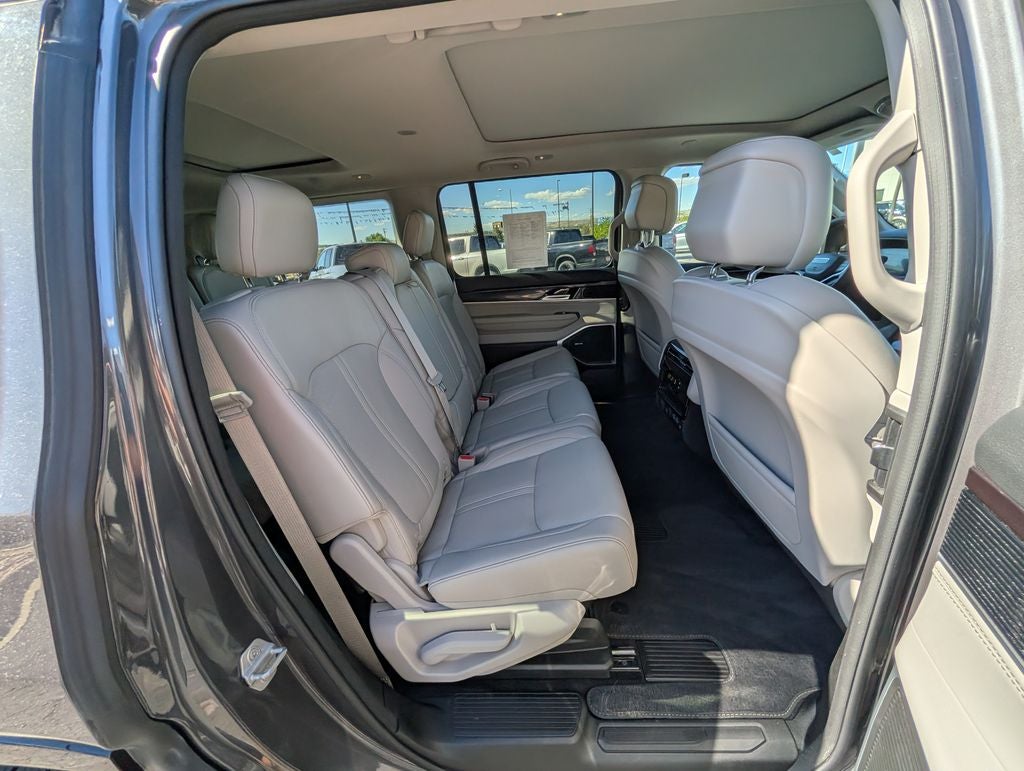 2023 Jeep Wagoneer Base 4x4