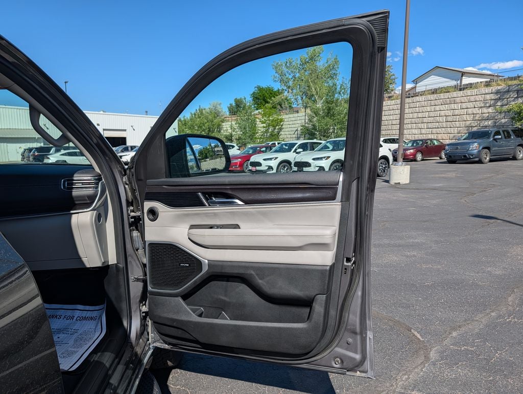 2023 Jeep Wagoneer Base 4x4