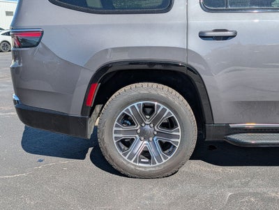 2023 Jeep Wagoneer Base 4x4