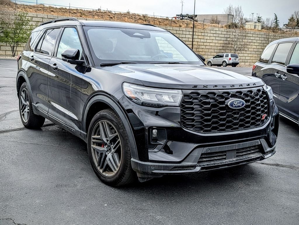 2025 Ford Explorer ST 4WD