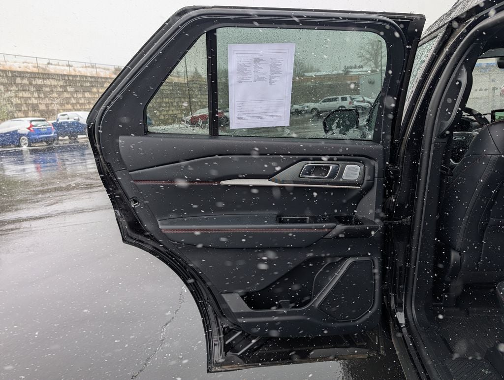 2025 Ford Explorer ST 4WD