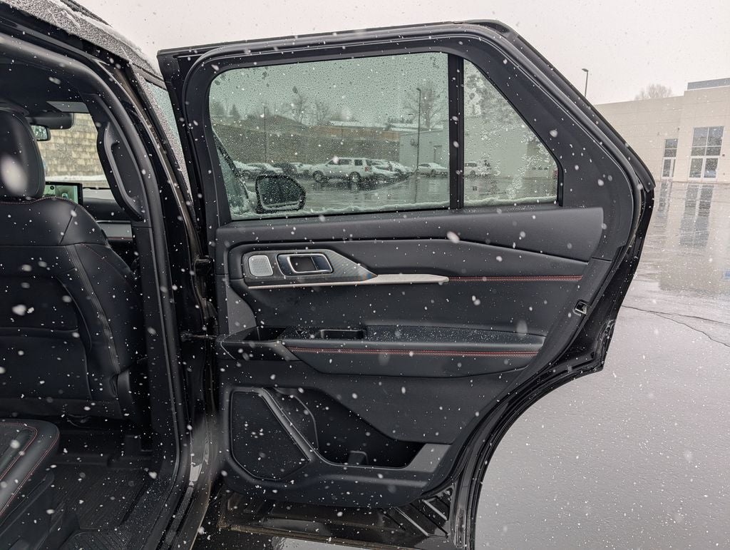 2025 Ford Explorer ST 4WD