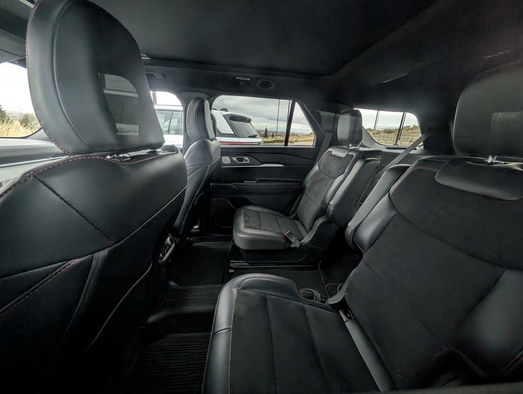 2025 Ford Explorer ST 4WD