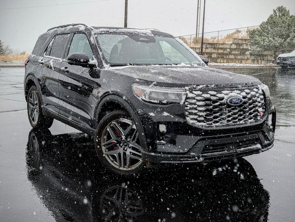 2025 Ford Explorer ST 4WD