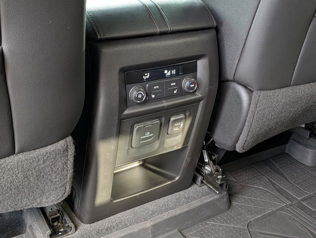 2022 Chevrolet Traverse High Country