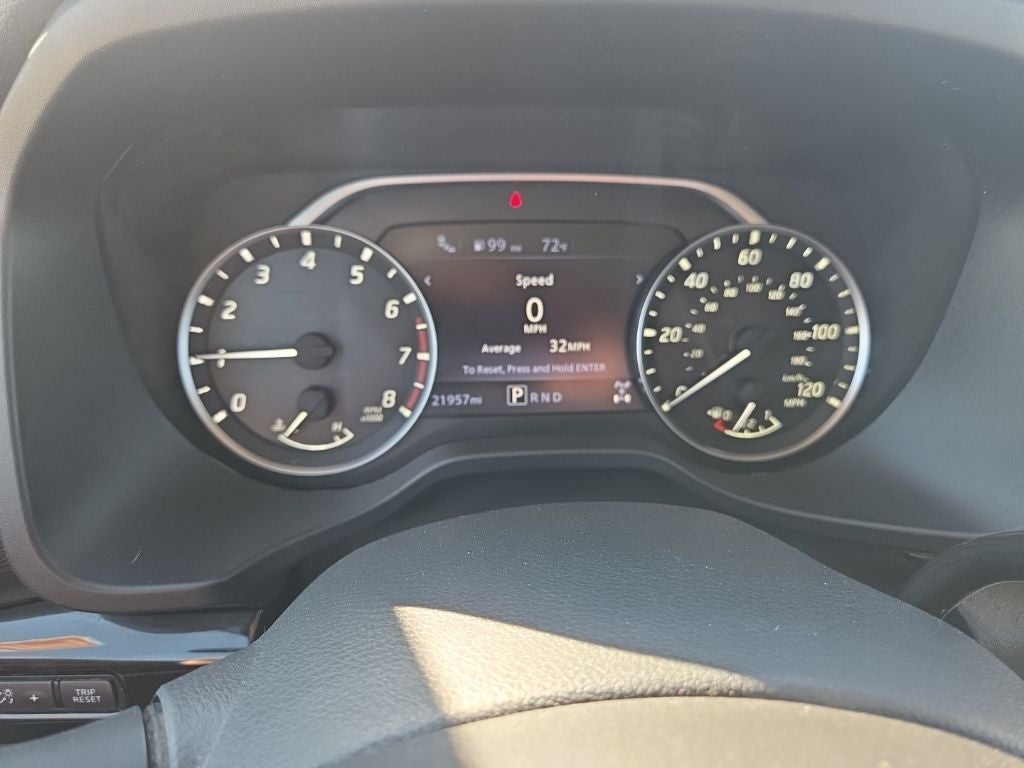 2022 Nissan Titan SV