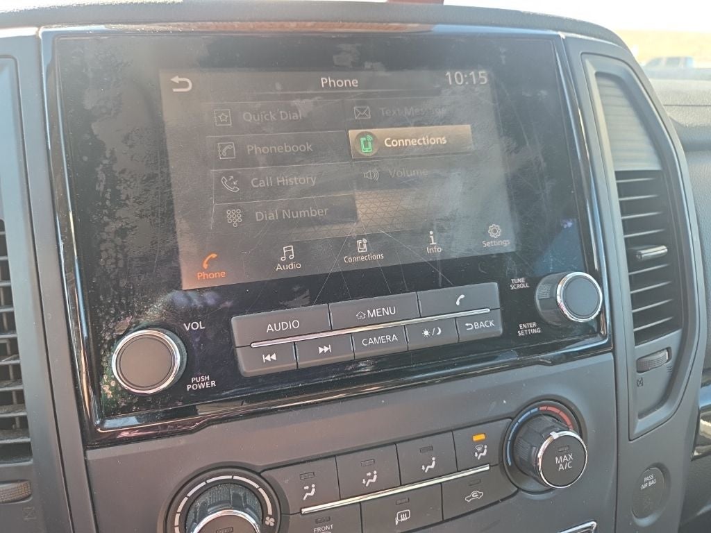 2022 Nissan Titan SV